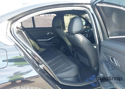 2021 BMW 330I z USA, uszkodzony, nr VIN 3MW5R1J07M8B93790